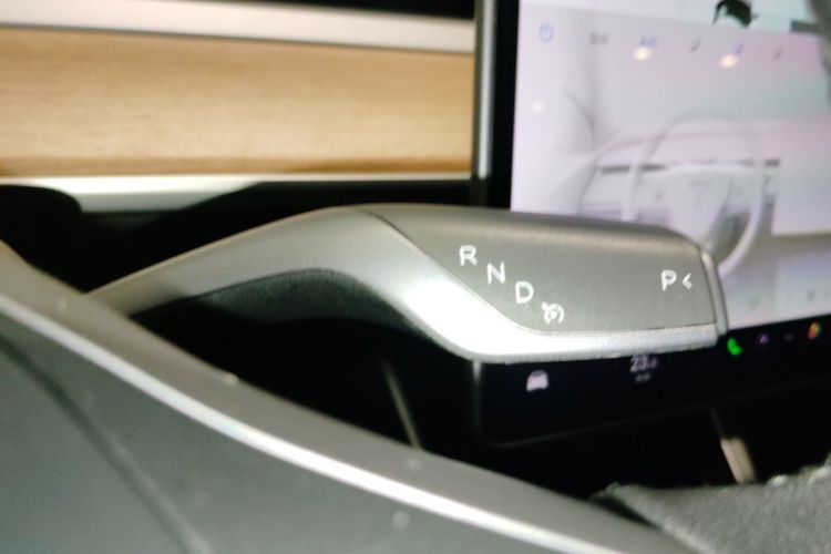 特斯拉 Model 3 2020款 改款 标准续航后驱升级版局部细节18