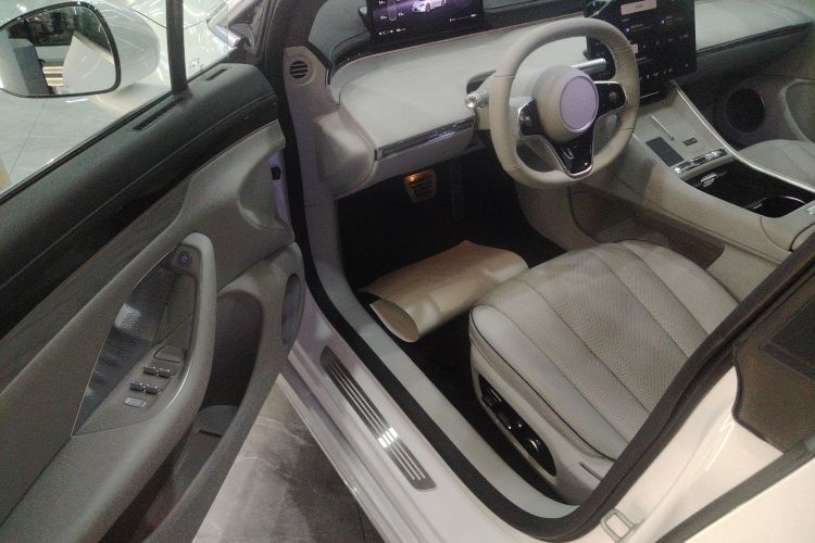 鸿蒙智行 智界S7 2025款 855km Max中控内饰20