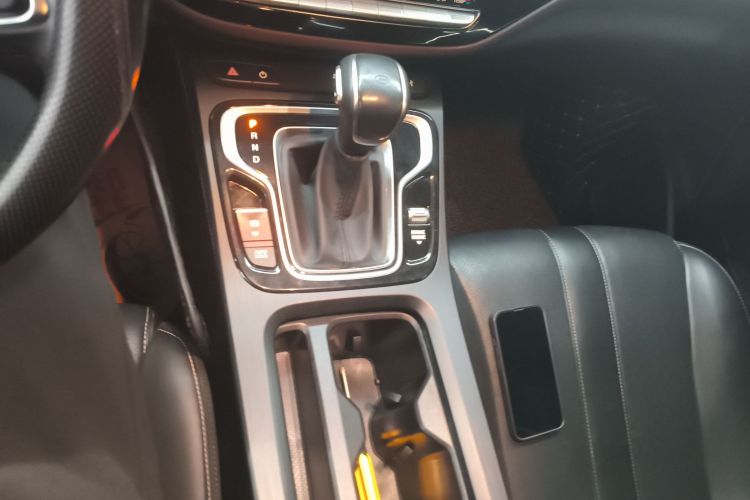 广汽传祺 传祺M6 2021款 PRO 270T DCT尊享版中控内饰18