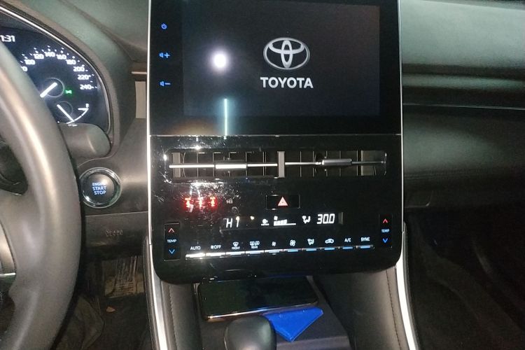 丰田 亚洲龙 2022款 2.0L 豪华版中控内饰16