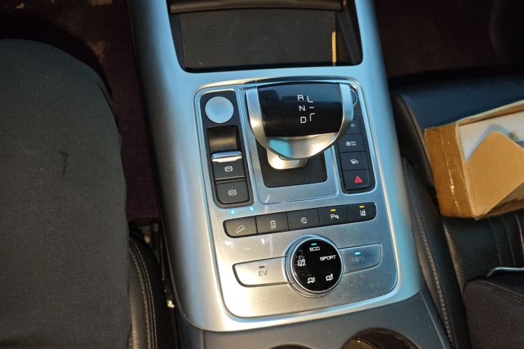 腾势X 2020款 PHEV旗舰版中控内饰18