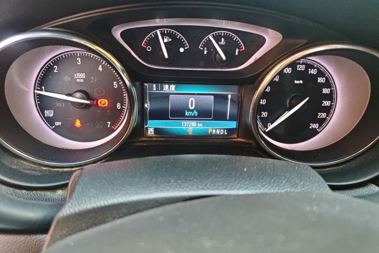 别克 昂科威 2018款 20T 两驱豪华型中控内饰15