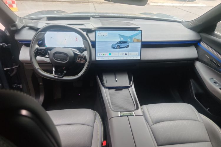 领克08 EM-P 2025款 245km 超长续航Halo中控内饰12