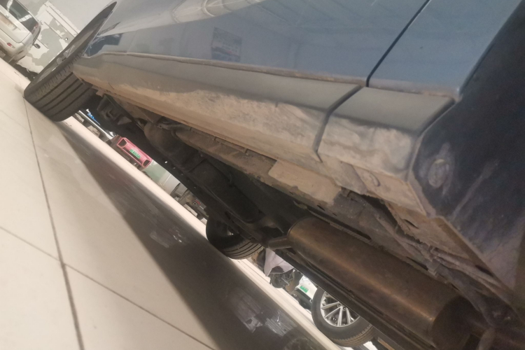 上汽大通MAXUS 大通G50 2023款 PLUS 1.5T 幸福推荐自动护航版局部细节9001