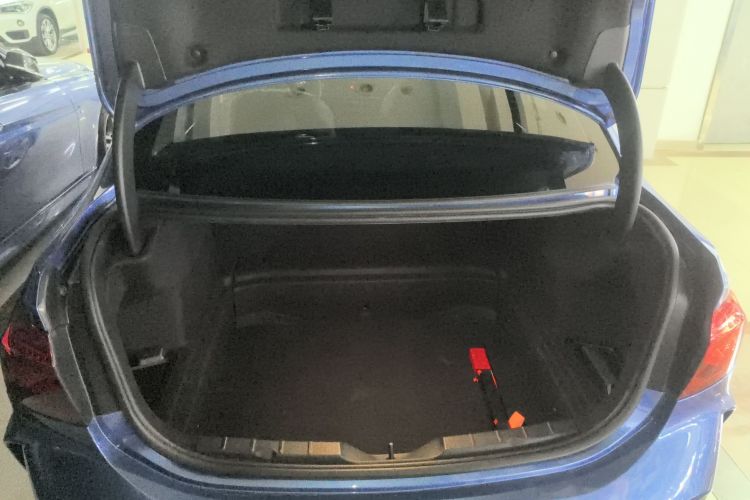 宝马1系 2020款 120i M运动套装局部细节23