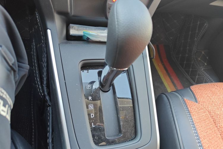 日产 轩逸 2024款 改款三 经典 1.6XE CVT舒适版中控内饰18