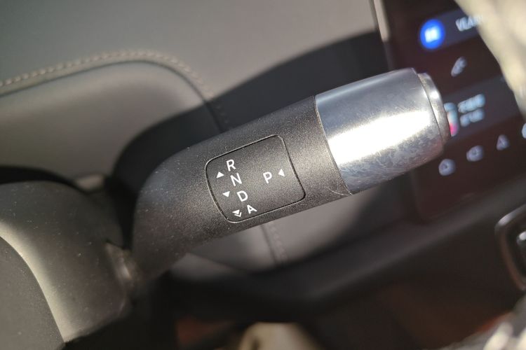 理想汽车 理想L9 2022款 Max局部细节18