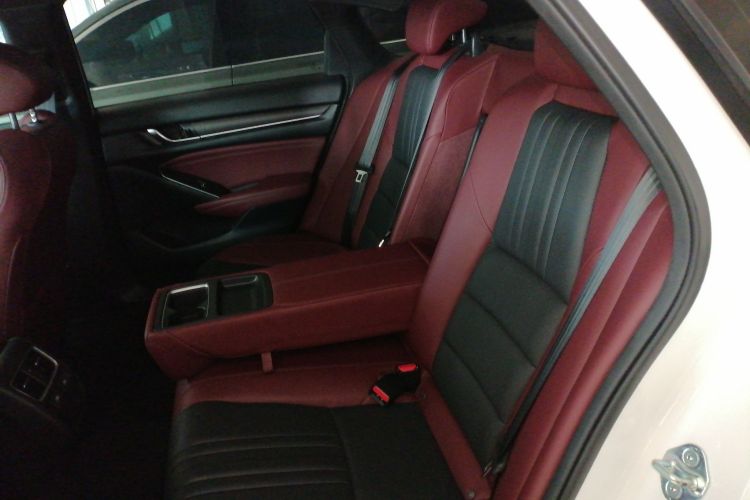 本田 英仕派 2022款 260TURBO 精悦版中控内饰21