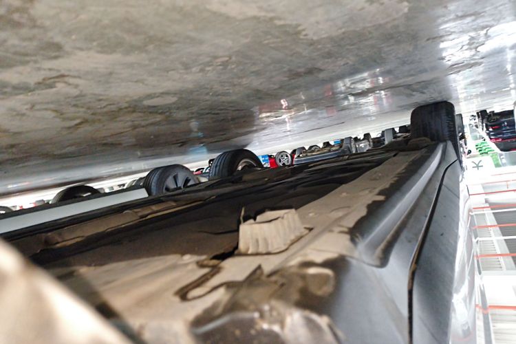 宝马X1 2019款 sDrive18Li 时尚型局部细节9001