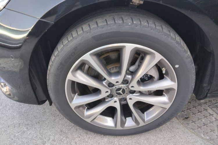 奔驰E级 2020款 改款 E 260 L车身外观6003