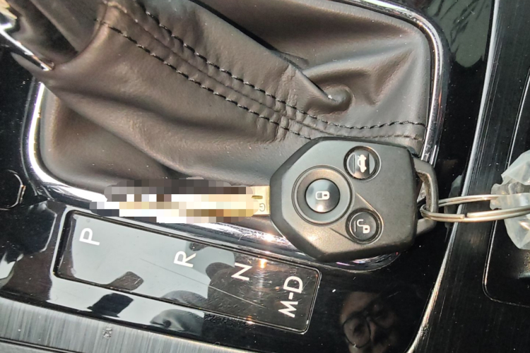 斯巴鲁 力狮 2020款 改款 2.5i 全驱风尚版中控内饰11