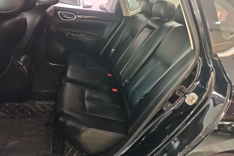 日产 轩逸 2016款 1.6XL  CVT尊享版中控内饰21