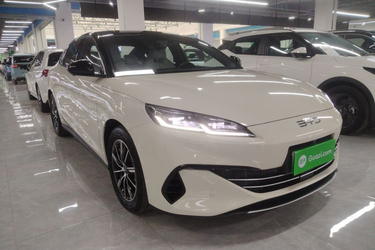 比亚迪 海豹06新能源 2024款 DM-i 80KM尊贵型车身外观3
