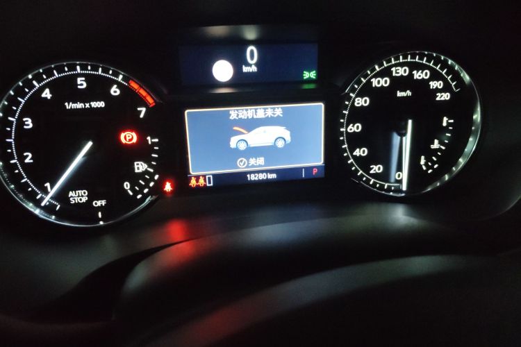 凯迪拉克XT4 2020款 改款 28T 两驱领先运动型中控内饰14