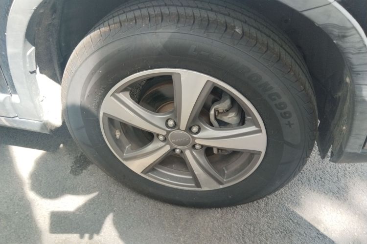 哈弗H6 2017款 红标 运动版 1.5T 手动两驱精英型车身外观6002