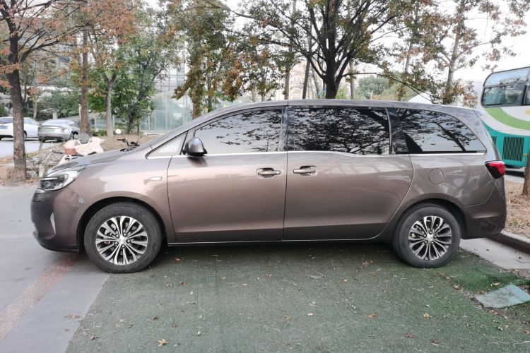 别克GL8 2020款 陆上公务舱 652T 舒适型车身外观6003