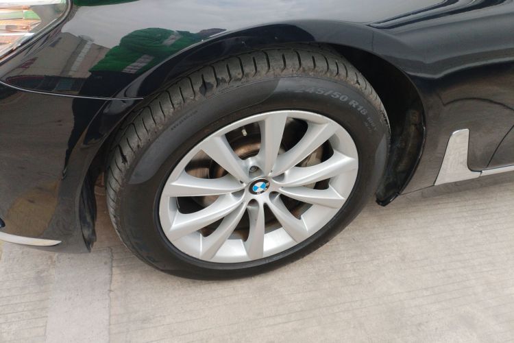 宝马7系 2016款 730Li 领先型车身外观6007