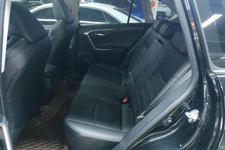 丰田 威兰达 2020款 2.0L CVT两驱豪华版中控内饰21