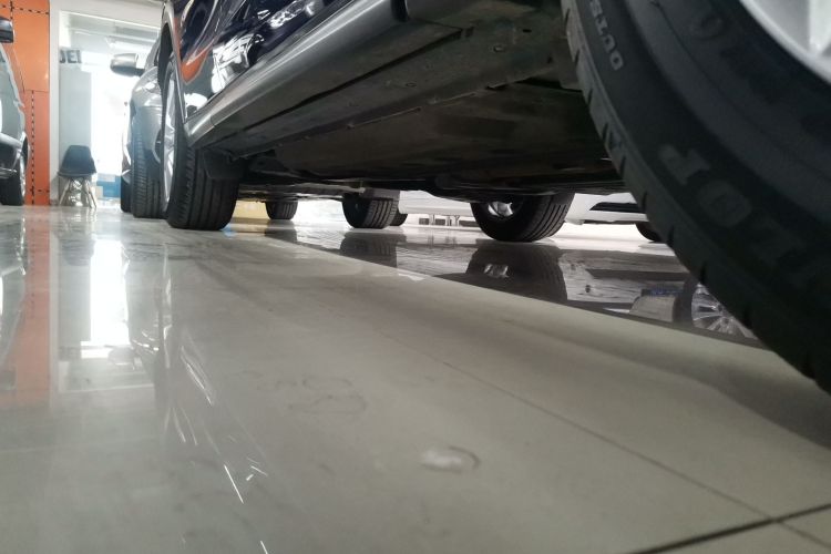 英菲尼迪QX50 2018款 2.0T 两驱时尚版局部细节9001