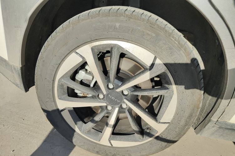 埃安 AION Y 2023款 Younger 星耀版车身外观6008