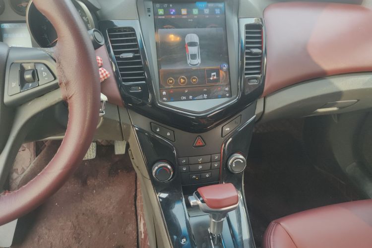 雪佛兰 科鲁兹 2015款 1.5L 经典 SE AT中控内饰16