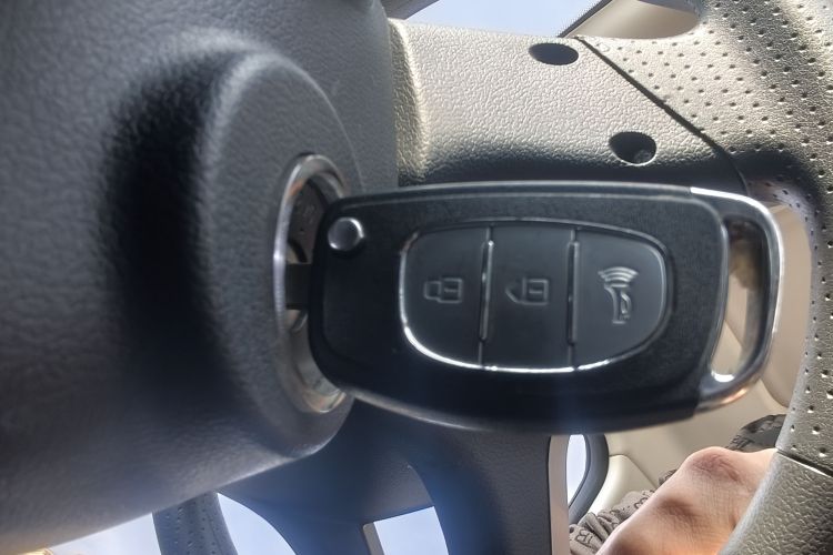 比速汽车 比速M3 2017款 1.5L 豪华型中控内饰11