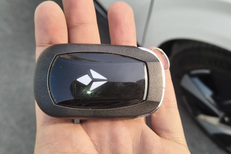 灵悉L 2024款 头号玩家版中控内饰7001