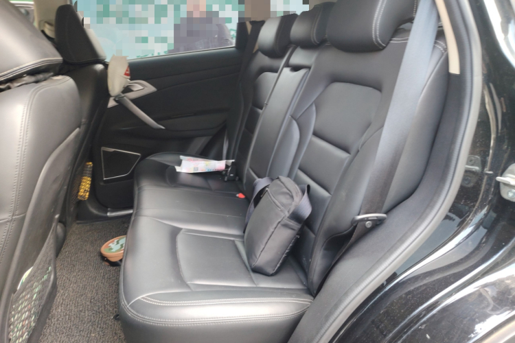 吉利汽车 博越 2016款 1.8TD 自动智慧型中控内饰7004