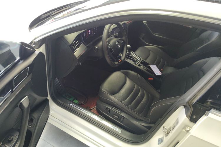 一汽-大众CC 2020款 330TSI 魅颜版 国VI中控内饰7003