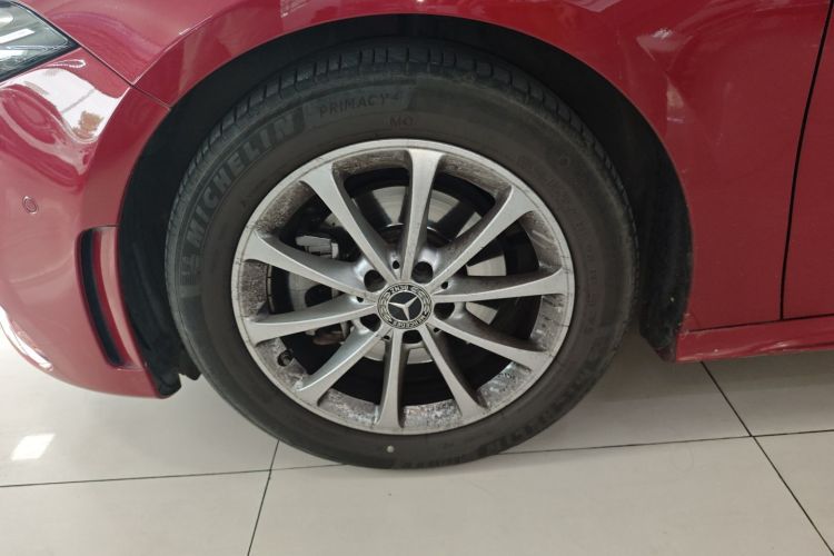 奔驰A级 2020款 改款 A 200 L 运动轿车时尚型车身外观6007