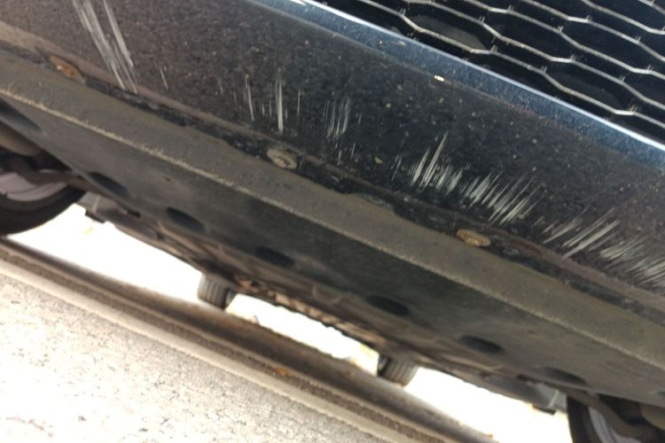 宝马3系 2021款 325Li M运动曜夜套装局部细节9008