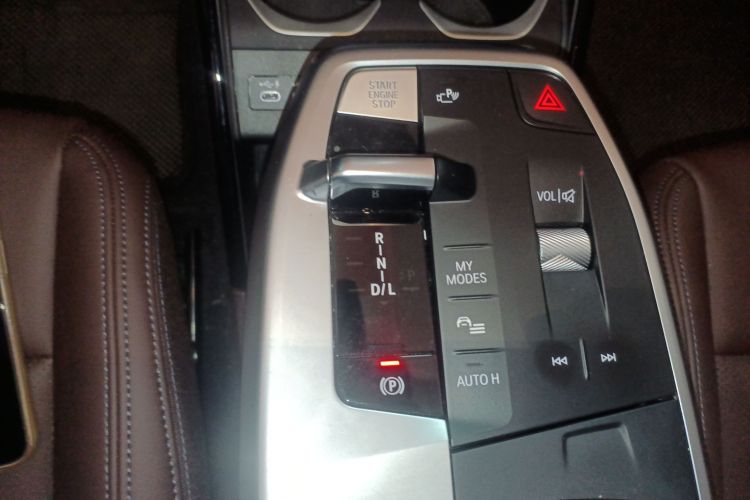 宝马X1 2023款 sDrive25Li X设计套装中控内饰18