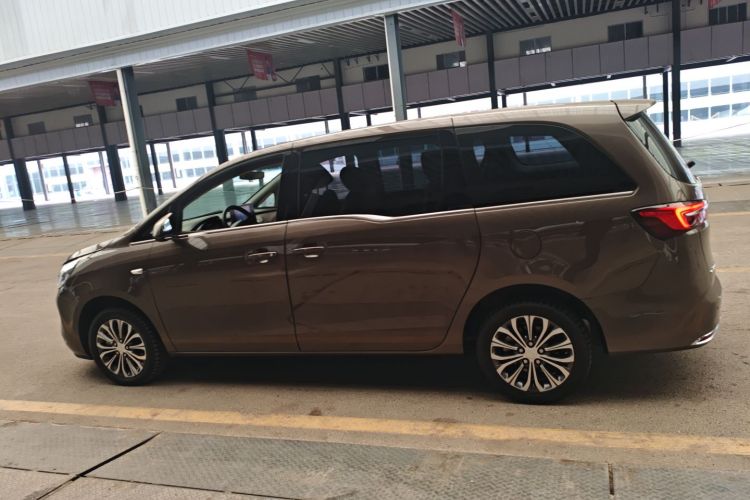 别克GL8 2021款 陆上公务舱 652T 舒适型车身外观6003