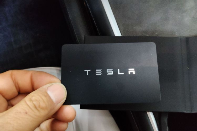 特斯拉 Model Y 2024款 后轮驱动版中控内饰7001