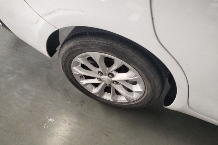 雪佛兰 科鲁泽 2023款 1.5L 双离合乐享版车身外观6003