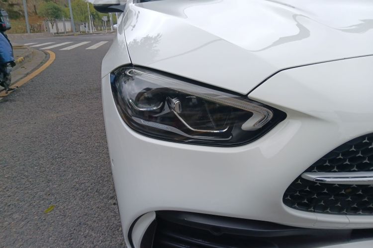 奔驰C级 2024款 C 260 L 运动版车身外观8