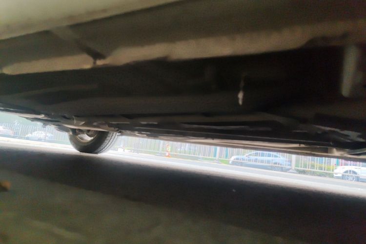 福特 福克斯 2013款 两厢经典 1.8L 自动基本型局部细节9001