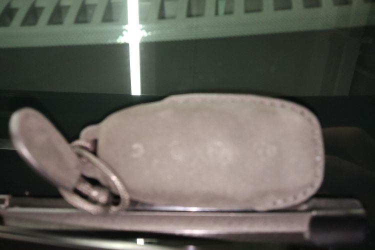 腾势D9 2024款 DM-i 980 四驱旗舰型中控内饰7001