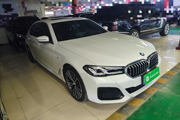 宝马5系 2022款 改款 530Li xDrive M运动套装车身外观6002