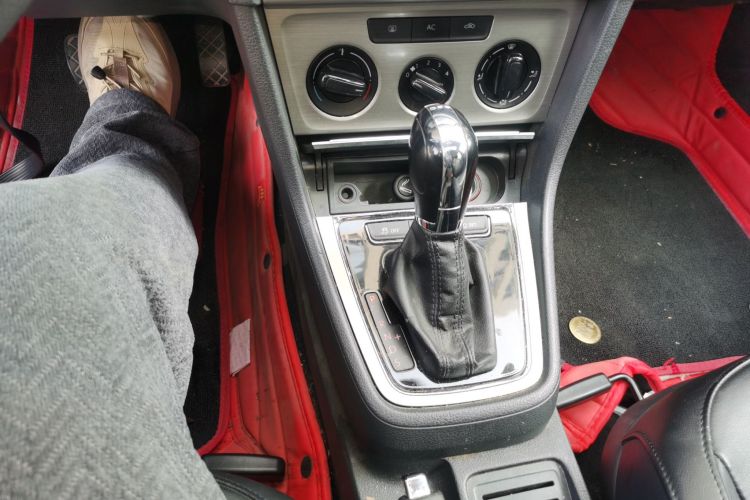 大众 朗逸 2013款 1.4TSI DSG舒适版中控内饰18