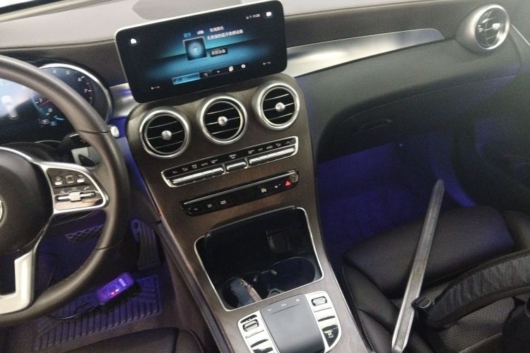 奔驰GLC 2021款 GLC 260 L 4MATIC 豪华型局部细节16