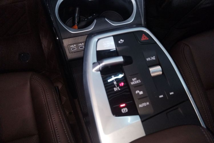 宝马X1 2023款 sDrive25Li X设计套装中控内饰18