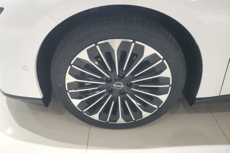 日产N7 2025款 625 Max车身外观6007