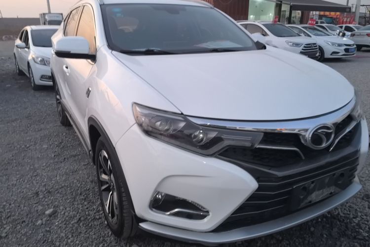 东南DX7 2019款 1.5T 自动智联旗舰版 国VI车身外观3