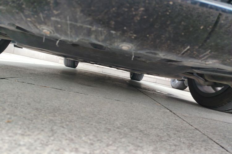 宝马3系 2024款 325i M运动套装局部细节9008