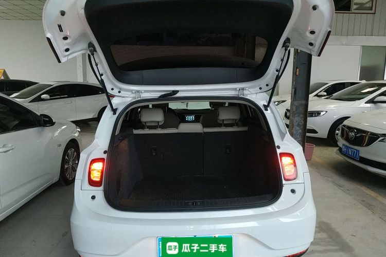 别克 阅朗 2019款 15T 双离合互联精英型 国V中控内饰23