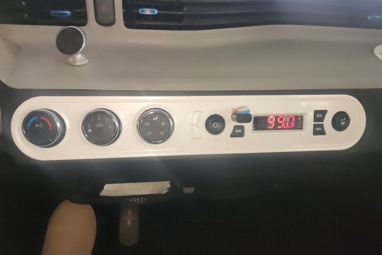 五菱汽车 宏光MINIEV 2020款 自在款 磷酸铁锂中控内饰16