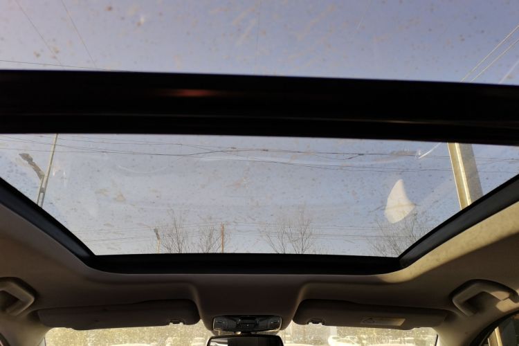 广汽传祺 传祺GS8 2017款 320T 两驱豪华智联版（七座）中控内饰22