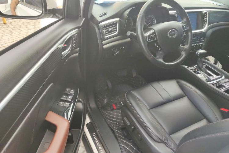 广汽传祺 传祺GS7 2017款 320T 两驱豪华智联型中控内饰20