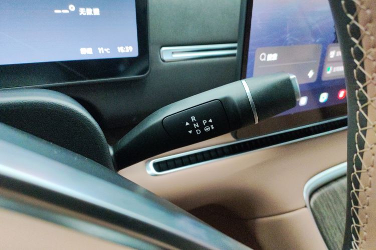 零跑汽车 零跑C11 2026款 纯电 640激光雷达智尊版中控内饰18